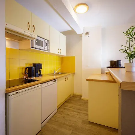 10 Personnes Avec Balcon A Peyragudes - 3 Chambres, Navette Gratuite, Casier Skis - Fr-1-695-18 公寓 *